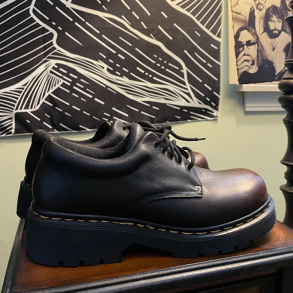 Dr. Marten Low-Top Shoes